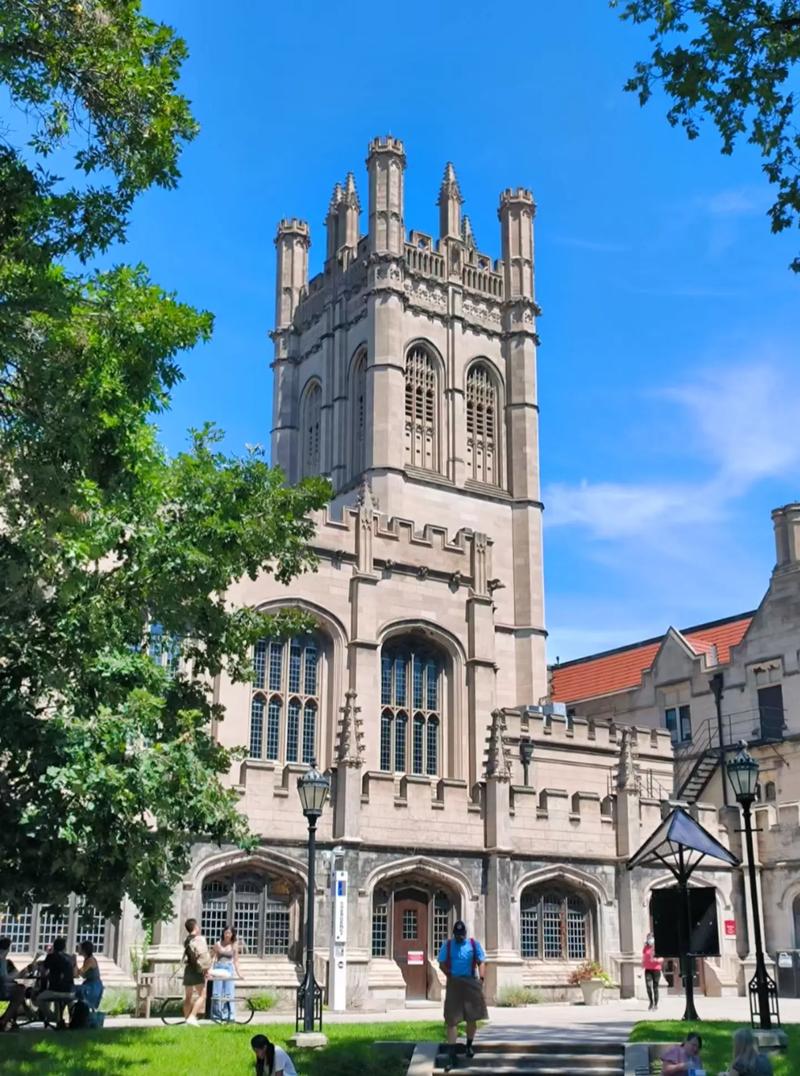 密歇根大学安娜堡分校